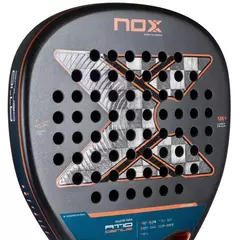 Paleta Nox Luxury Genius Attack 18K alum 2025 por Agustín Tapia - Brain Padel Store