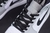 Nike Air Jordan 1 Mid Light Smoke Grey na internet