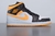 Imagem do Nike Air Jordan 1 Mid “Laser Orange”
