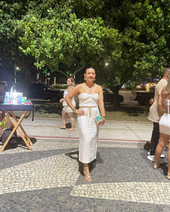 VESTIDO EM LINHO BRANCO