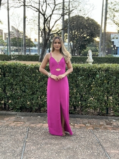 VESTIDO LONGO COM DECOTE E FENDA FRONTAL na internet