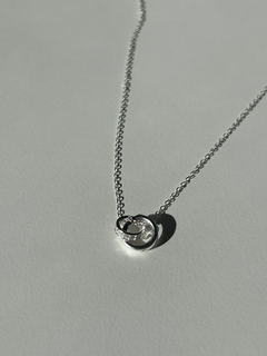 Collar Fina en internet