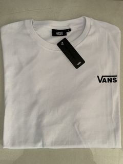 remera oversize Vans
