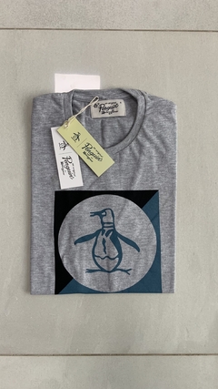 remera estampada penguin