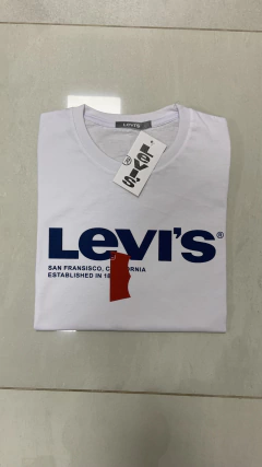 remera levis