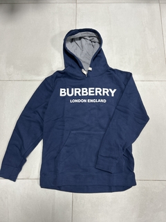 Buzo Burberry.