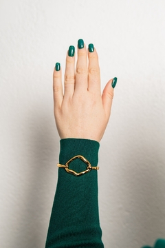 Bracelete orgânico em circulo