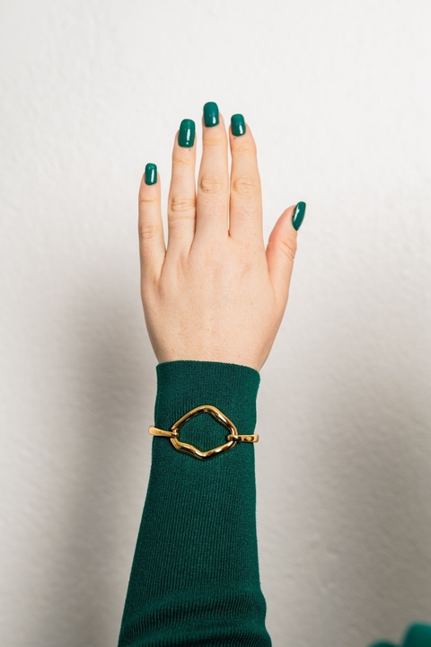 Bracelete orgânico em circulo