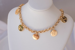 Choker medalhas