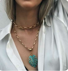 Mix colares folha azul