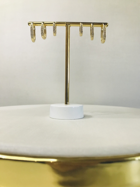 Trio de brincos argolas cravejadas, em 3 tamanhos, banhado no ouro 18k
