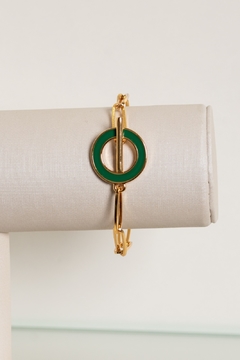 Pulseira com fecho redondo verde,