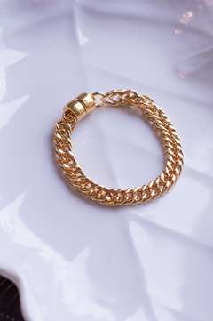 Pulseira em elos duplos gurmet, com fecho de imã