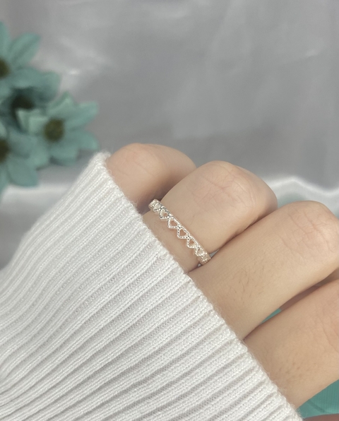 ANEL CORAÇÕES VAZADOS