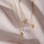 Collar inicial mini globo - comprar en línea