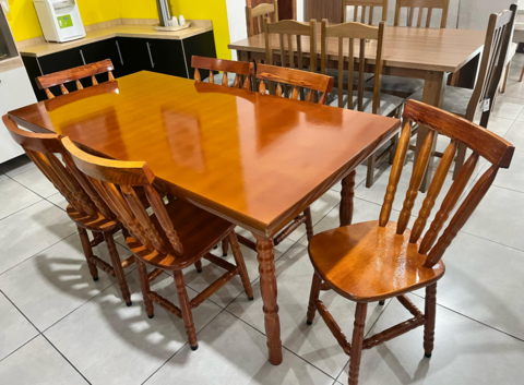 CONJUNTO MESA RUBIN 1,60 COM 6 CADEIRA TORNEADA MADEIRA MEL - comprar online