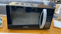 MICROONDAS 21L MONDIAL PRETO