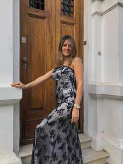 Vestido de fiesta blanco con tul negro bordado importado en internet
