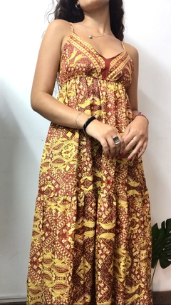 Vestido casual amarillo en internet