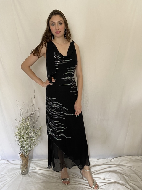 Vestido Preto Com Bordados