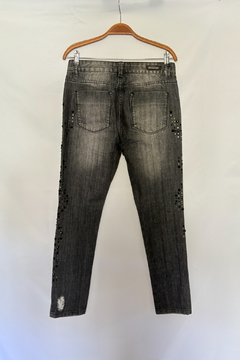 Calça Destroyed Com Pedraria - comprar online