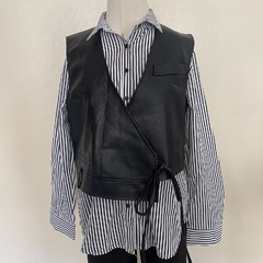 Camisa Listrada Com Colete NOVA