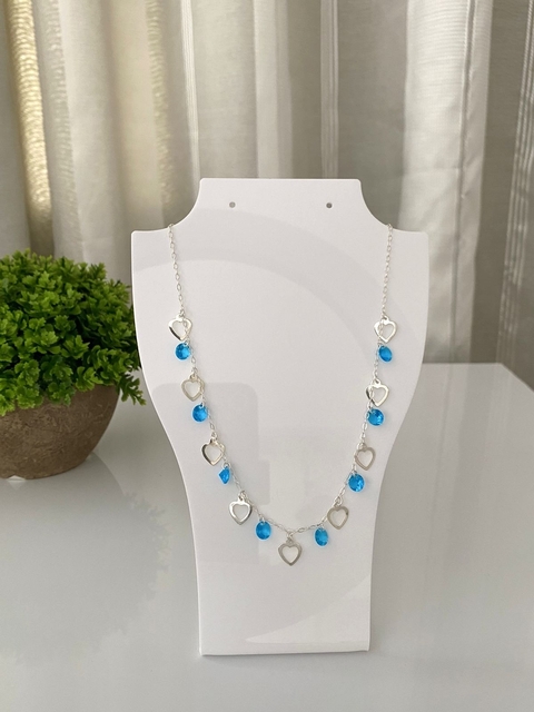 CHOKER CORACAO VAZADO E PONTO AZUL