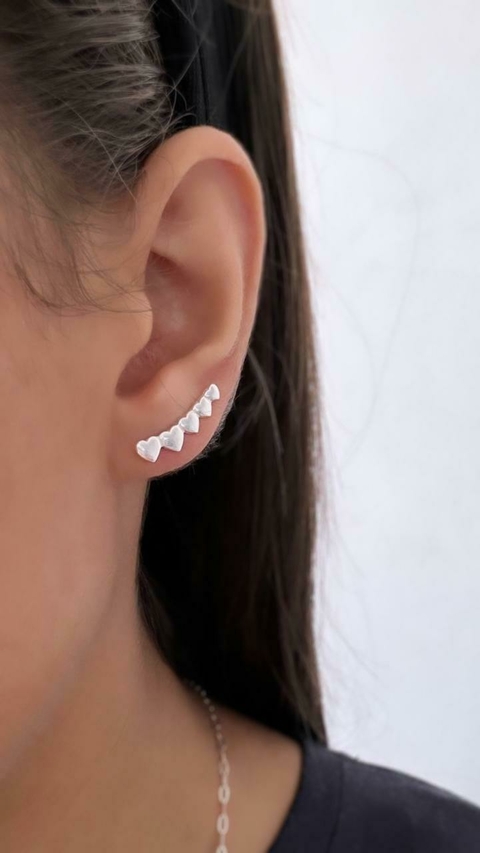BRINCO EAR CUFF CORAÇÃO - comprar online