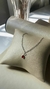 PULSEIRA INFANTIL COM PONTO DE LUZ VERMELHO