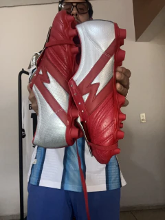 Manríquez - Mitos Plus - Rojo/Plata - comprar en línea