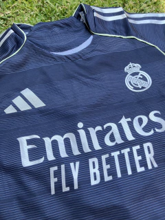 Real Madrid 25/26 - Versión jugador - comprar en línea
