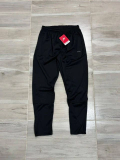 PANTALON DEPORTIVO "NIKE AIR" SOFT SLIM FIT
