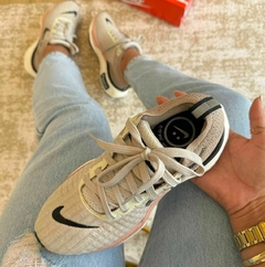 Nike Zoomx Invincible Run 3 - UrgTênis