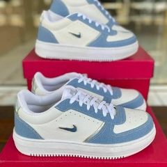 Nike Air Force Branco/Celeste na internet