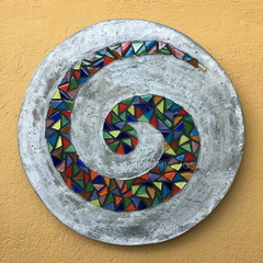 Mandala em mosaicos - Koru
