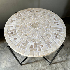 Mesa de mosaico em mármores - "Ravello di Luce" na internet