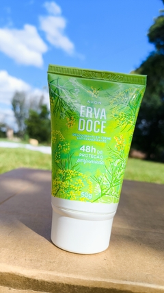 Desodorante Creme Erva Doce AVON - comprar online
