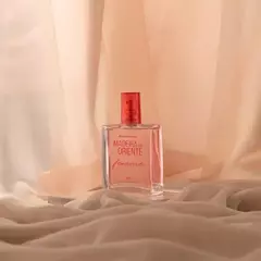 Deo Colônia Spray Feminina Madeira do Oriente Femme Abelha Rainha 50m - comprar online