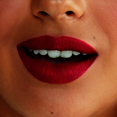 Batom Líquido Matte At Play™ Spicy Red - comprar online
