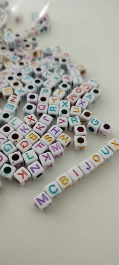 Miçangas em Letras
