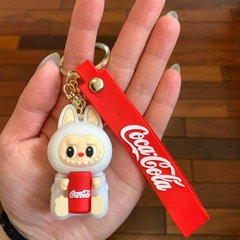 Llavero de Goma de Labubu - Blanco Con Coca - comprar online