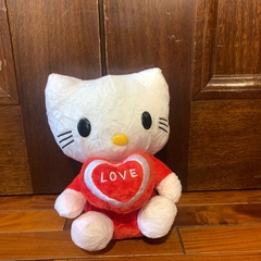 Peluche de Hello Kitty Con Corazón Vestido Rojo -21 cm -(1) - comprar online