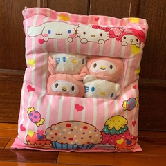 [Almohada Kawaii+4 Peluchitos] Sanrio - comprar online