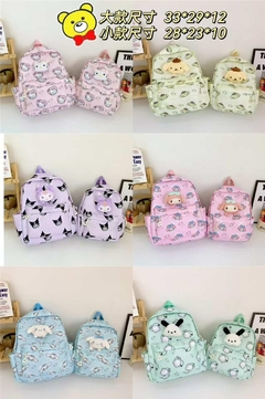 [2] Mochila 2 CIERRE de Sanrio con Muñequito (chico) - comprar online