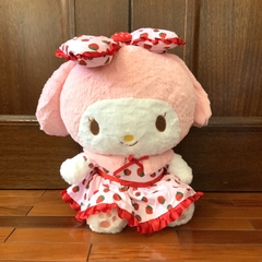 Peluche My Melody -Vestido de Frutilla - 38cm - comprar online