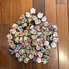 Pins para Crocs Capibara- Pack de 10 Pins Al Azar - comprar online