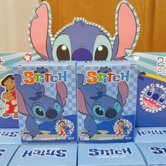 Cajita de Sorpresa de STITCH - Trae 3 Cartas y 1 llaverito - en internet