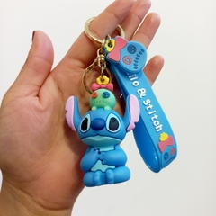 Llavero de Goma de Stitch Azul - Trapos en la cabeza