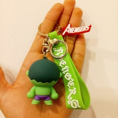 *Llavero de Goma de Hulk - Puños (Avengers Rojo) - comprar online
