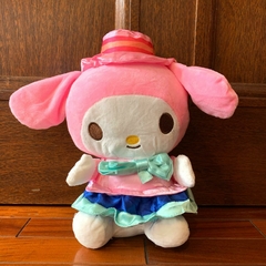 Peluche de My melody - Con Vestido y Sombrero - 23cm - comprar online